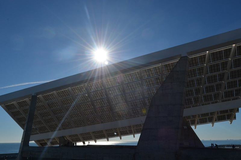 Mejorando la eficiencia de la energía solar, BE-WIN Acrylic potencia la energía limpia de China