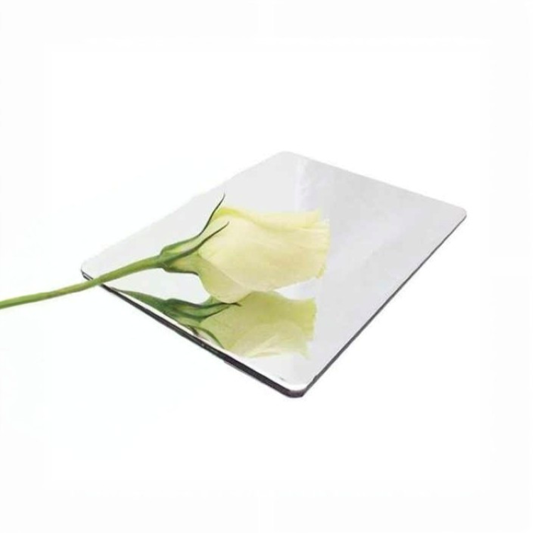 ¿Qué hace que los paneles compuestos de aluminio con espejo plateado sean una excelente opción para sus proyectos?