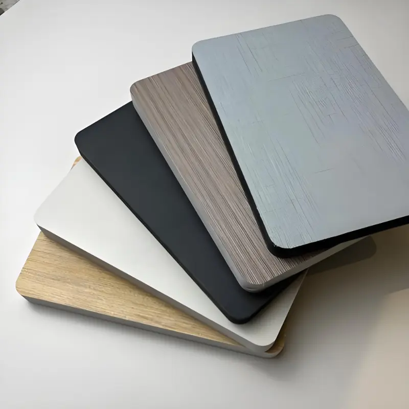 Tablero de espuma de PVC recubierto con película